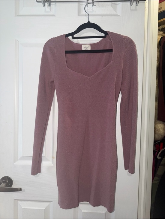 Wilfred Dresses & Skirts - Wilfred Ribbed Long-Sleeve Bodycon Dress